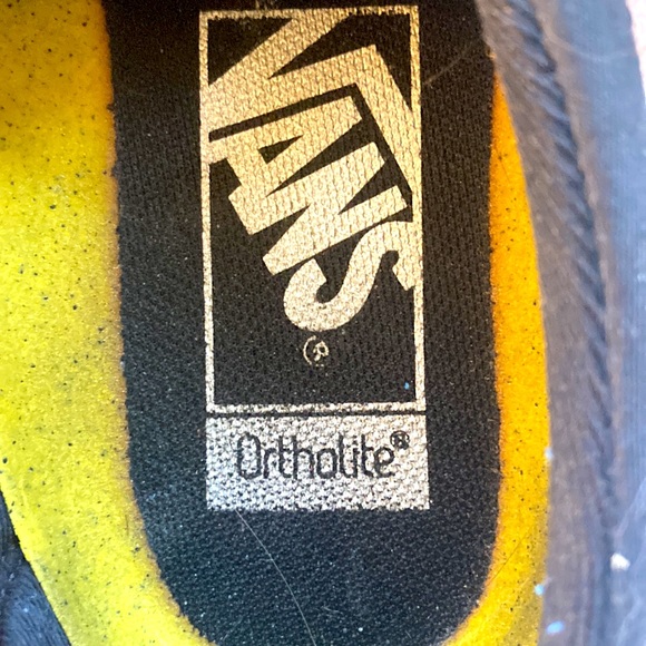 5.5 slip on vans with glitter bottoms. - Picture 4 of 6